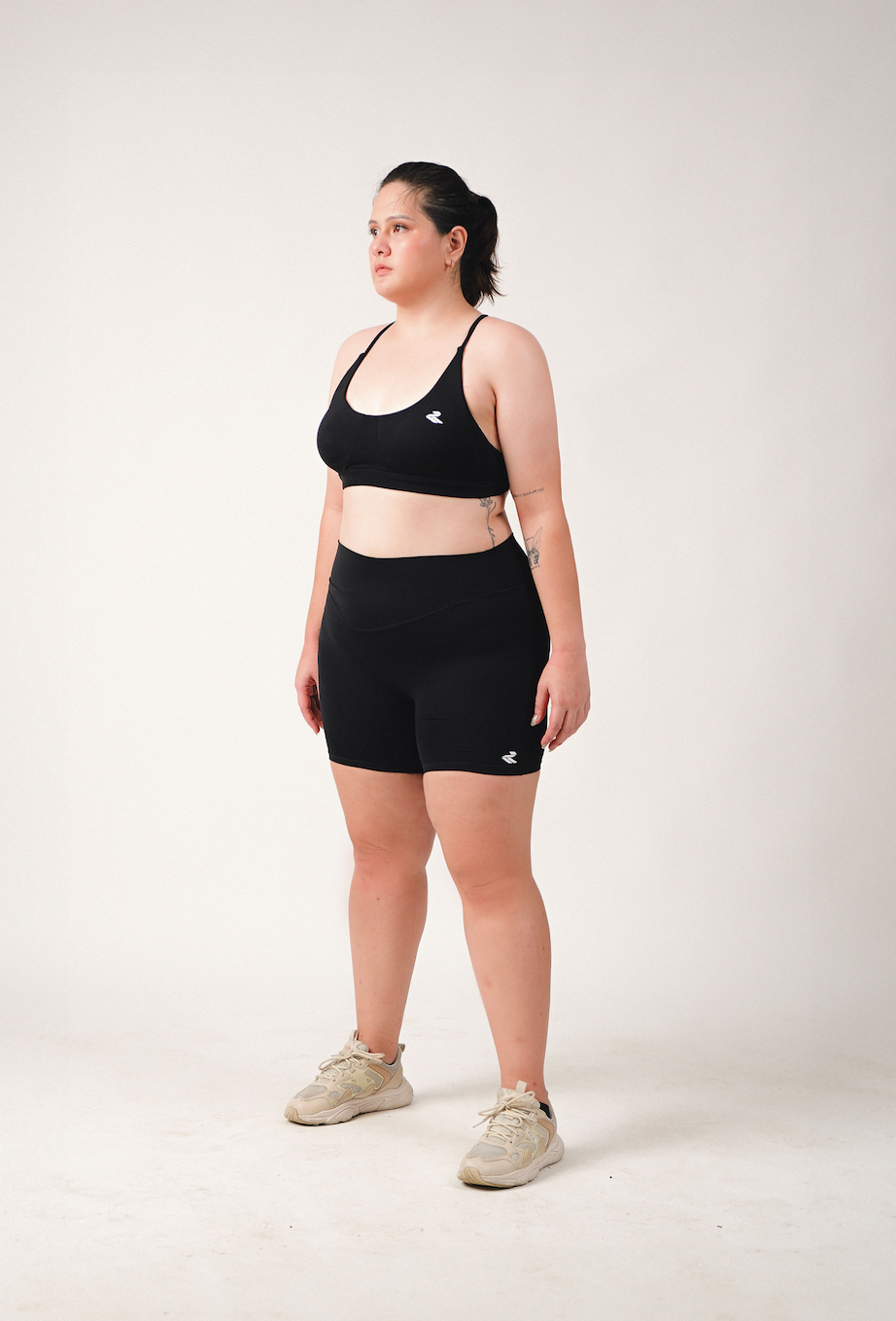 The Obsidian Set | Women Sportswear & Gym Clothing by ValiantActive